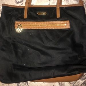 Micheal kors tote purse